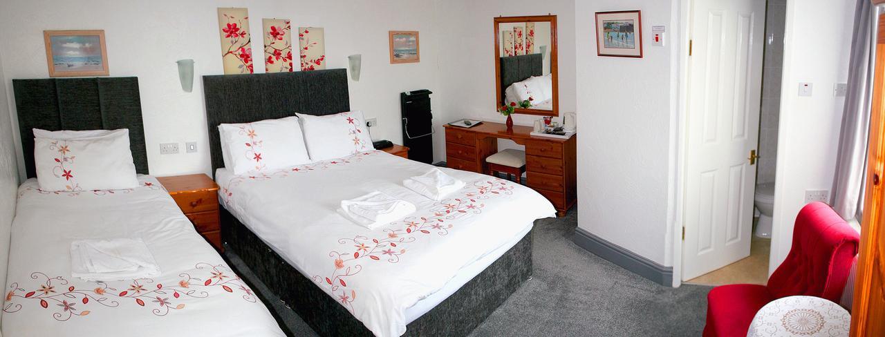 Woburn Hill Hotel Cemaes Bay Ngoại thất bức ảnh